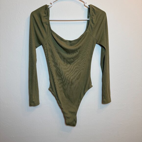 Womens Princess Polly Size 4 US ‎ Green Ribbed Bodysuit Long Sleeve Square Neck - Picture 5 of 5